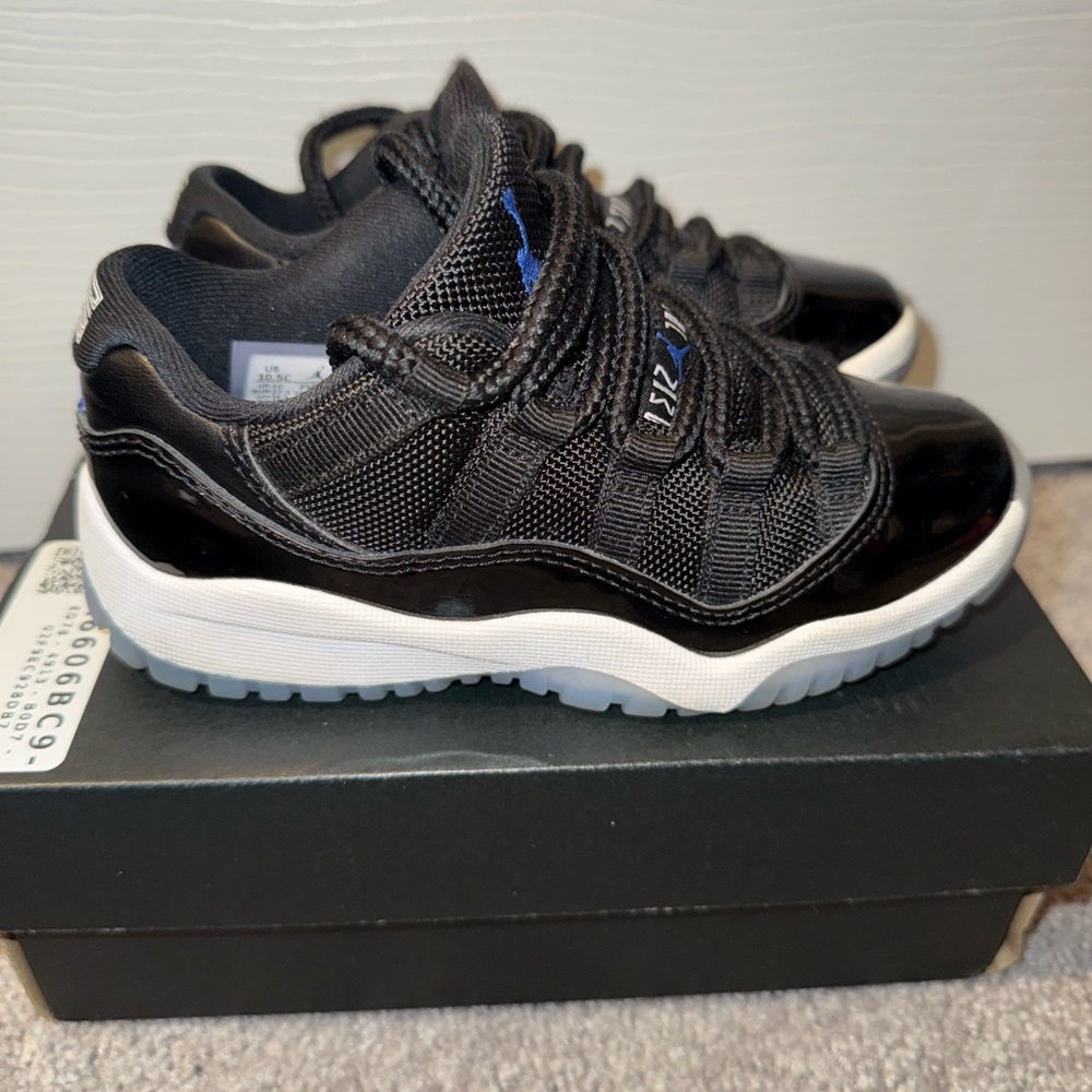 Kids Jordan 11 Retro Lows